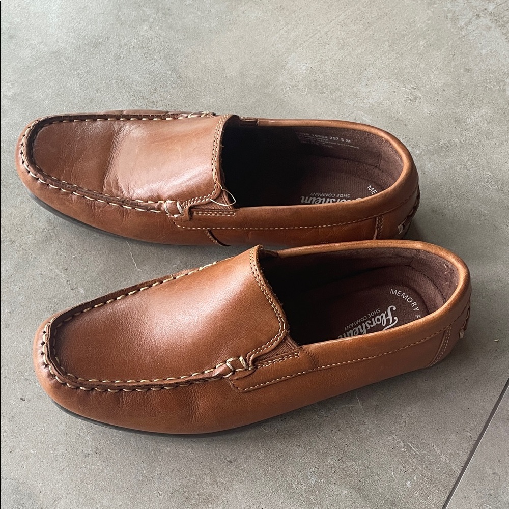 Florsheim Jasper Jr Loafer size 5M Saddle Tan color